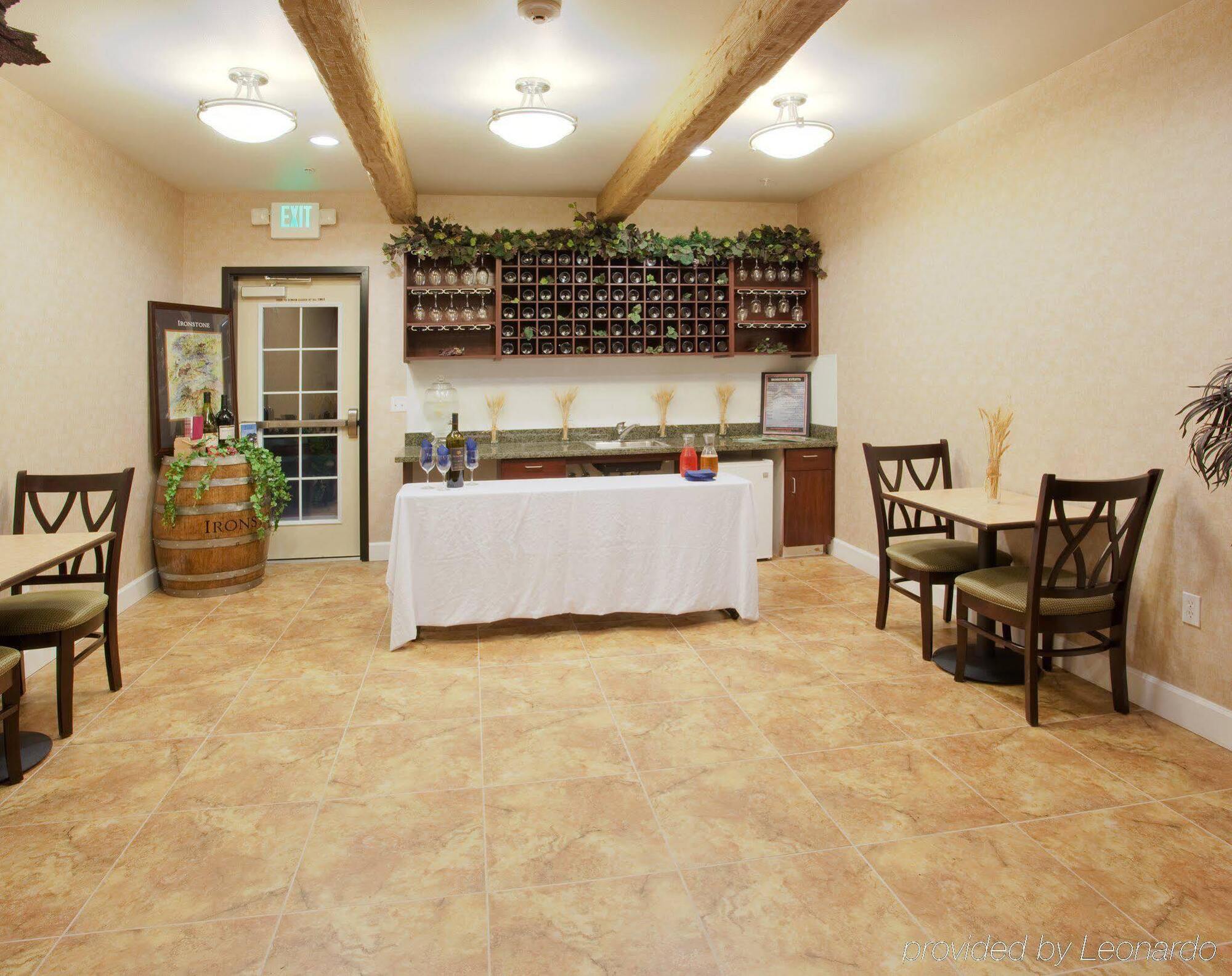 Holiday Inn Express Lodi By Ihg Exterior foto